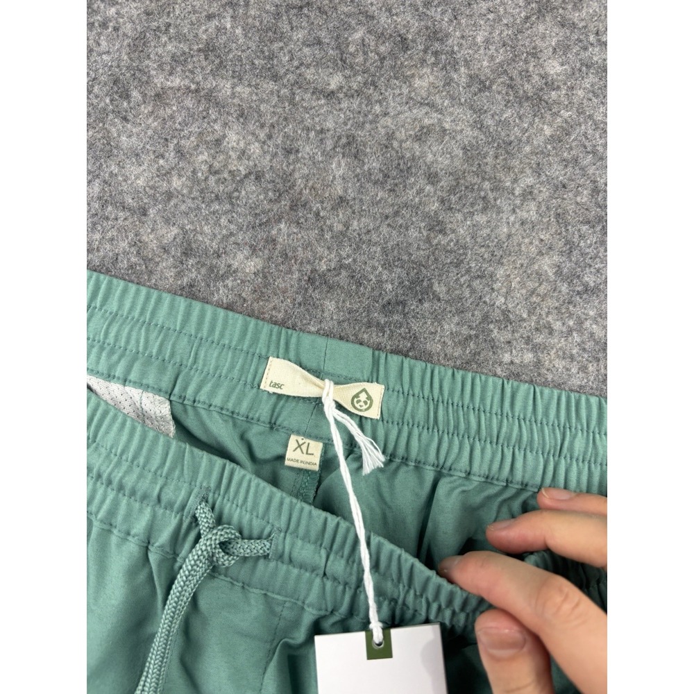Tasc Performance Men's XL Athletic Weekender Short 2.0 Seafoam  Green 6" Inseam - Picture 6 of 6